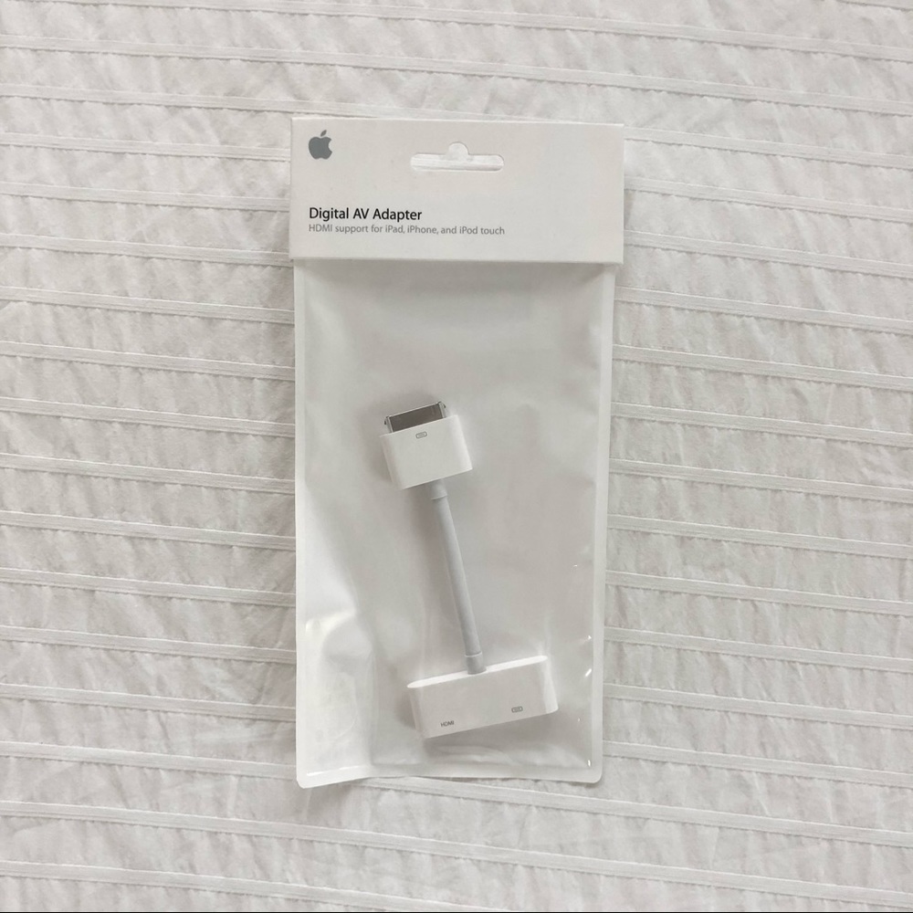NWT⚡️ Apple AV Adaptor HDMI connector 30-pin plug